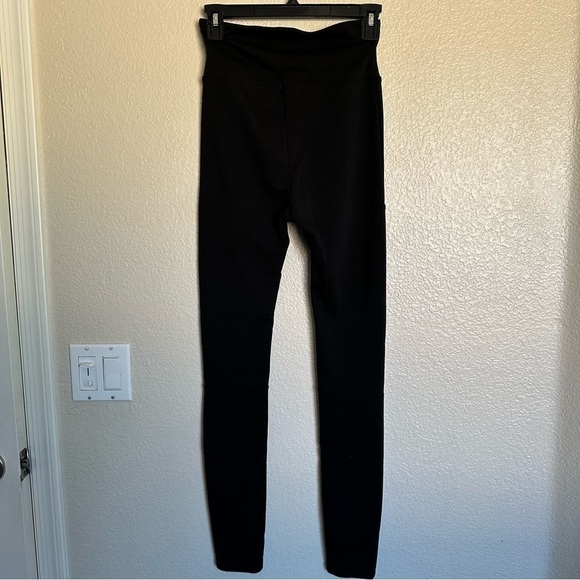 Assets Red Hot Label by Spanx High Rise Shapwear Leggings Black - Picture 5 of 13